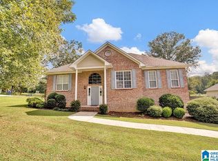 8229 Matson Cir, Trussville, AL 35173