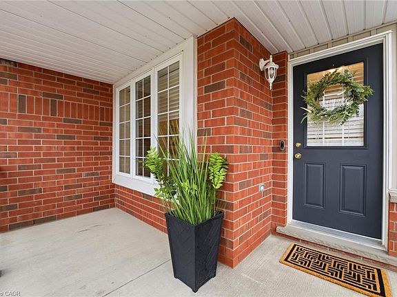3rd image of 34 Porchlight Dr