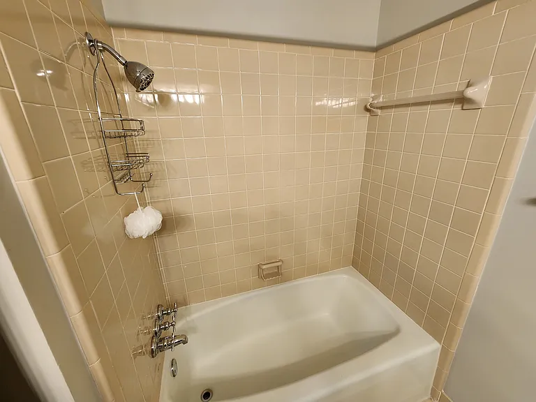 9920 Echo Valley Ct — Photo 12