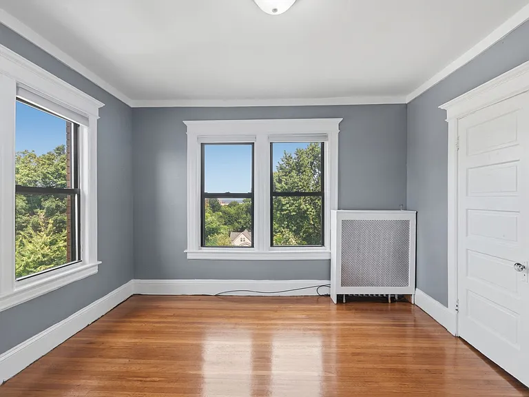 92 Woodside Terrace — Photo 16