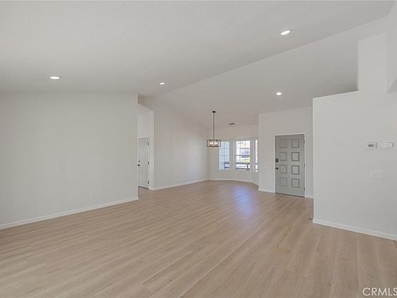 5th image of 12993 Sundown Rd