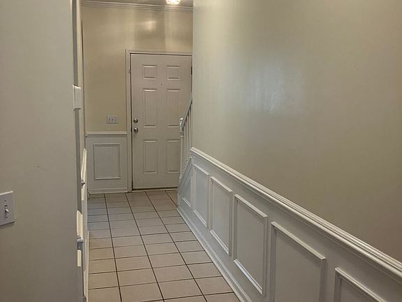 3rd image of 47 Regent Ave
