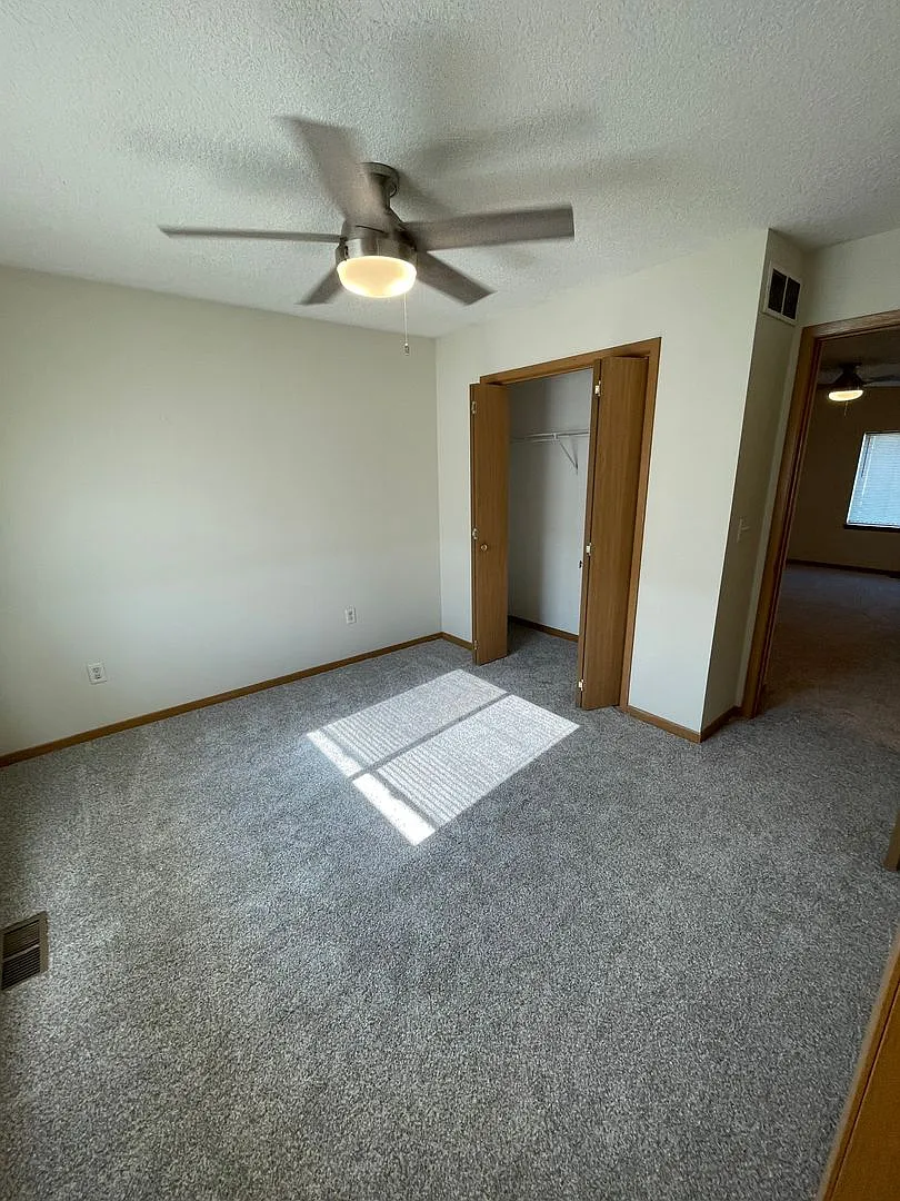 Wood Street Duplex (723-725) — Photo 3
