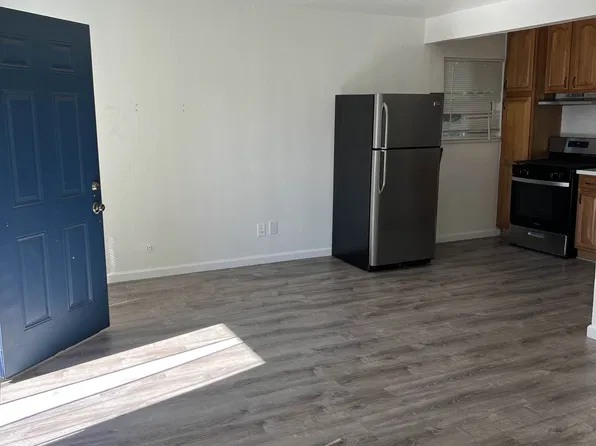1108 Chestnut St APT 4, Oakland, CA 94607