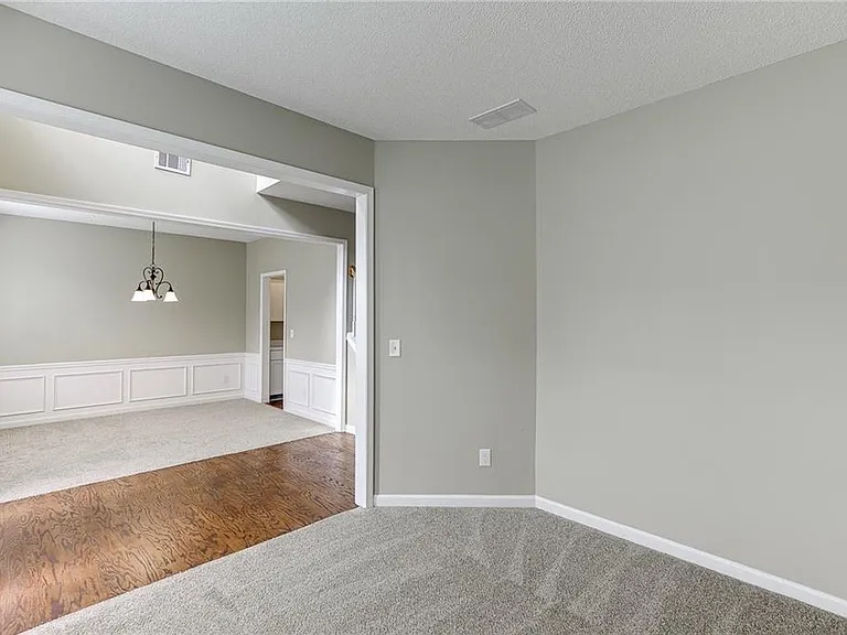305 Leatherman Ct — Photo 6