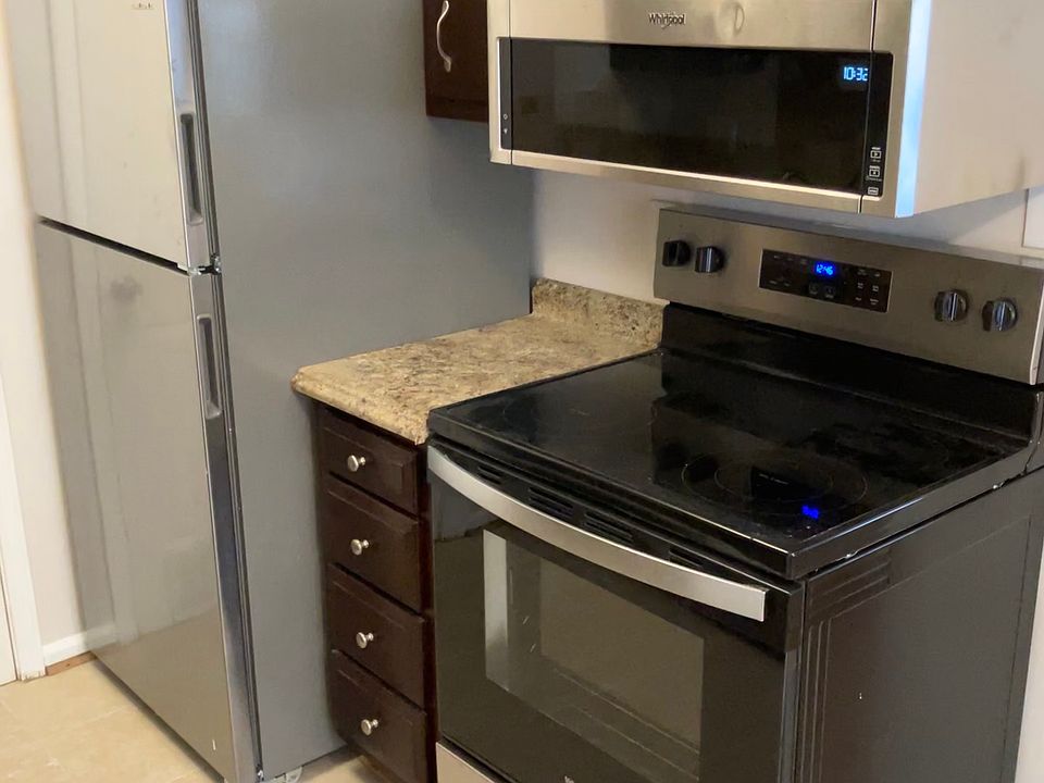 1st image of 4425 Lela Ave NE #5