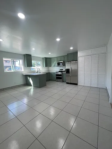 1207-9 Lyons Ln Photo 1