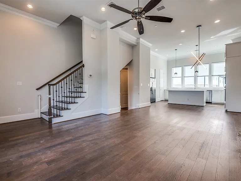 2262 Alterbrook Ln — Photo 6