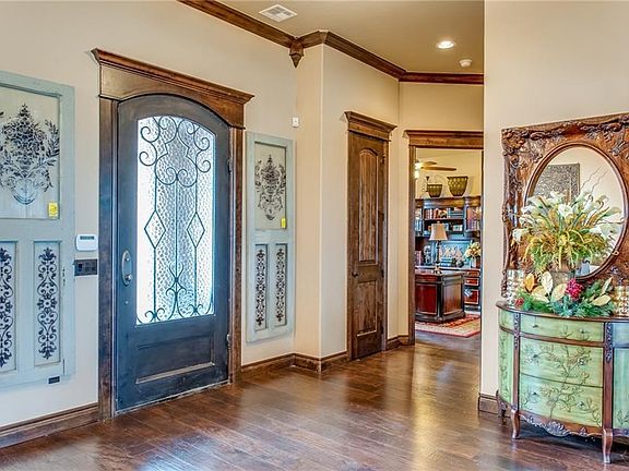 PICTURE FROM PREVIOUS BUILD- PICTURE TO GIVE A SAMPLE OF CUSTOM FEATURES & FINISHES