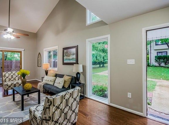 3rd image of 243 Greenfield Ct