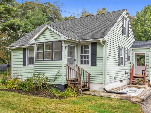 631 Route 163, Montville, CT 06370