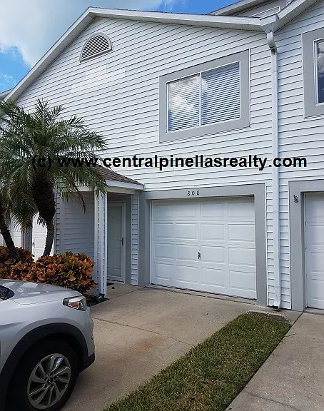 808 Hidden Harbour Dr — Photo 1