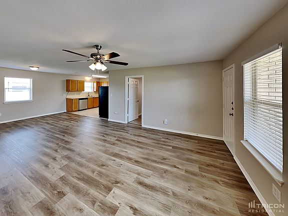 4th image of 318 Kathy Ln