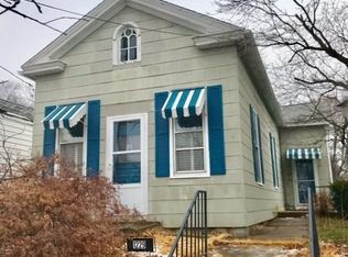 1229 S 11th St, Quincy, IL 62301