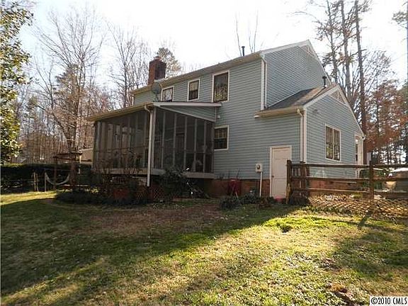 2nd image of 7831 Winterset Dr