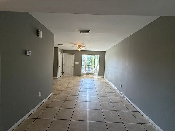 4th image of 2107 Langley Ave