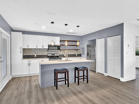 3rd image of 7936 Tropicana Street
