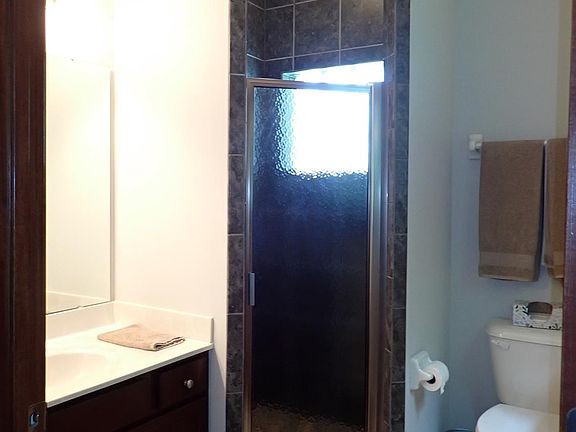 2nd image of 990 Deis Dr
