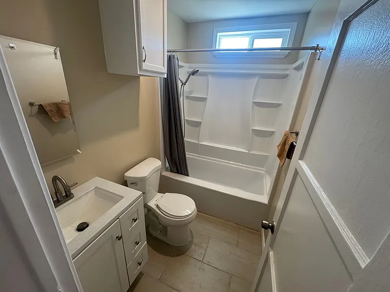 7333 Camellia Ave — Photo 12