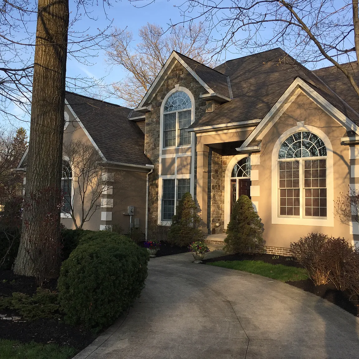29121 Inverness Dr photo 1