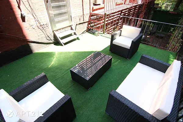 Rented by APT212 INC | media 2