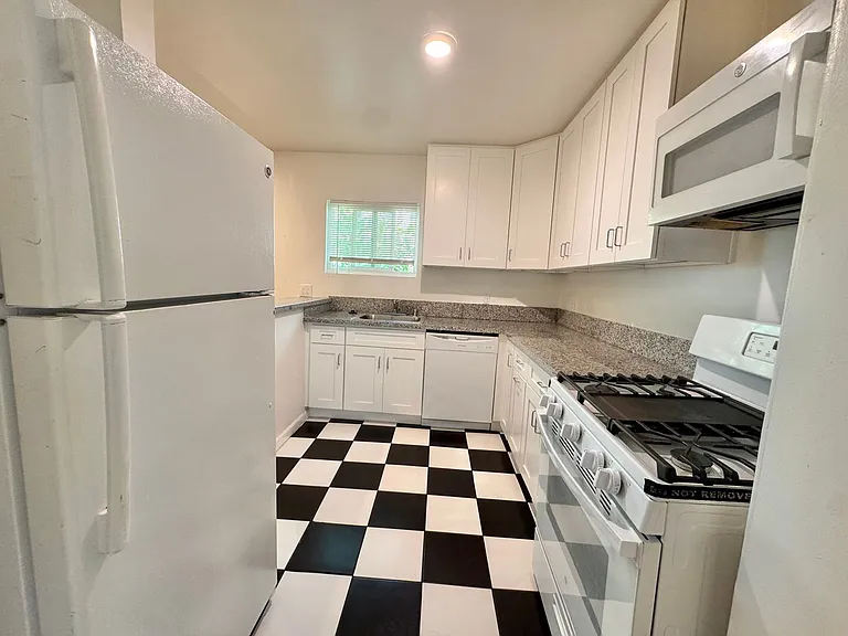 3771 Vinton Ave — Photo 6
