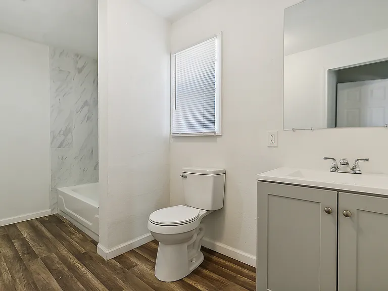 1836 Plaza Dr — Photo 23