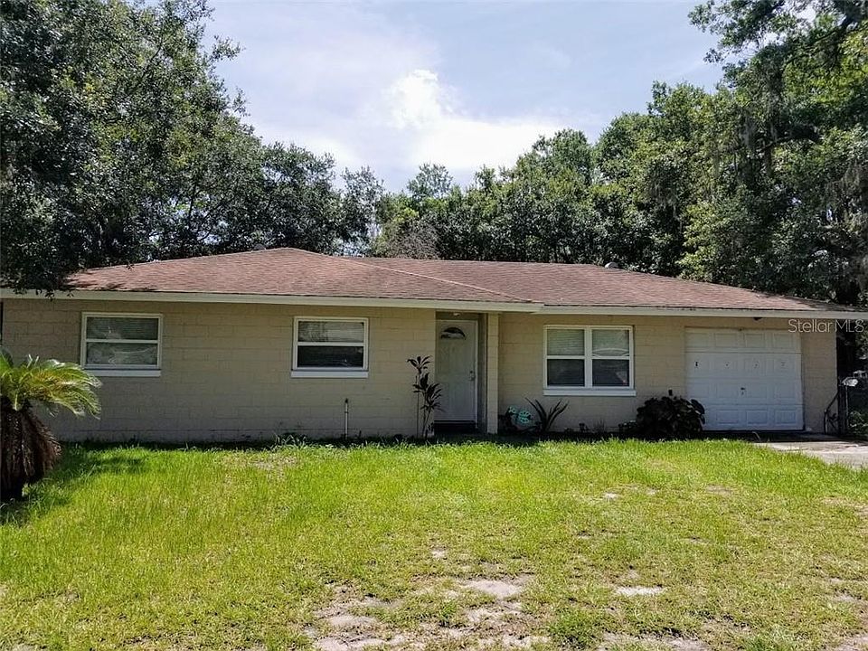1st image of 1504 Essex Dr