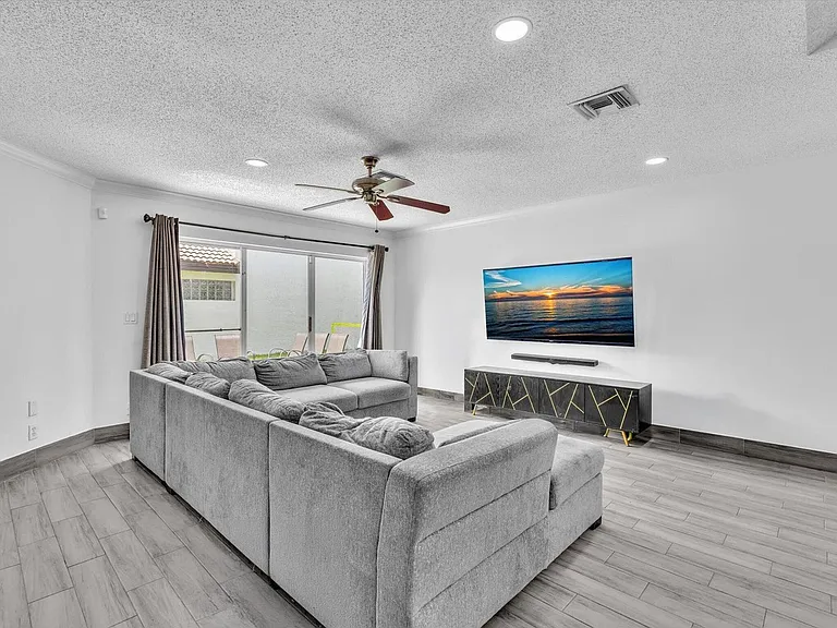 7145 Crescent Creek Way #7145 — Photo 42