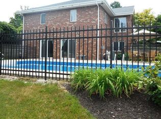 2512 Westwood Rd, Winona Lake, IN