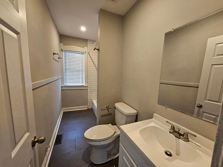 1064 Scott St — Photo 12