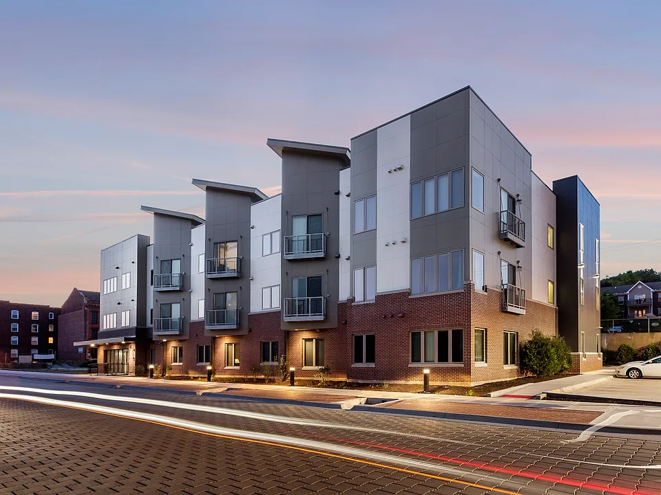 501 Brady New