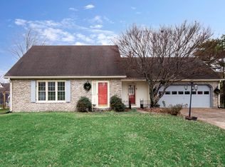 542 Berlin Dr, Versailles, KY 40383