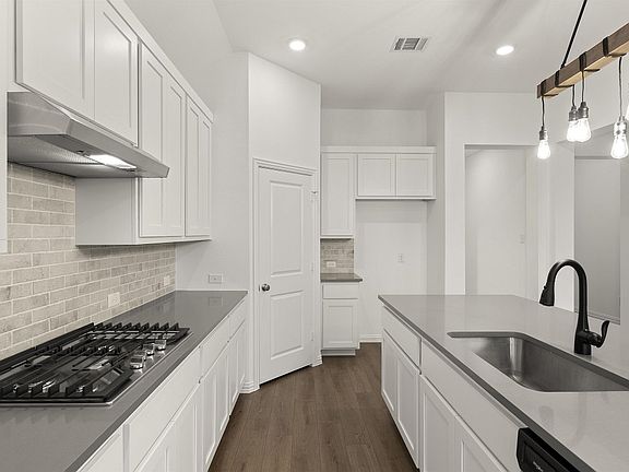 Brookshire at Legacy Hills - Mitchell Interior Image 3