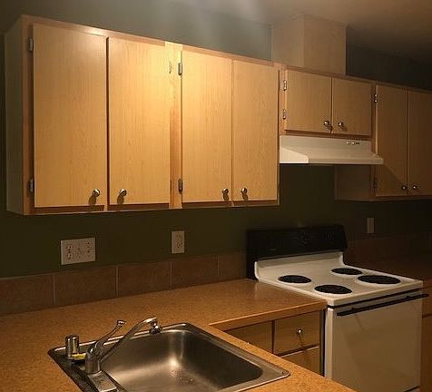 3rd image of 5317 NE 68th Ave #J3