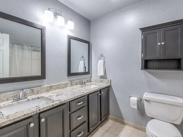3901 W Canton St — Photo 10