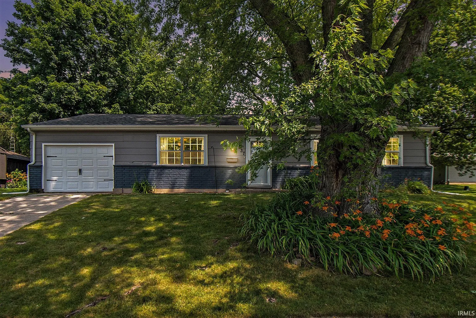 1837 Thornhill Dr photo 1