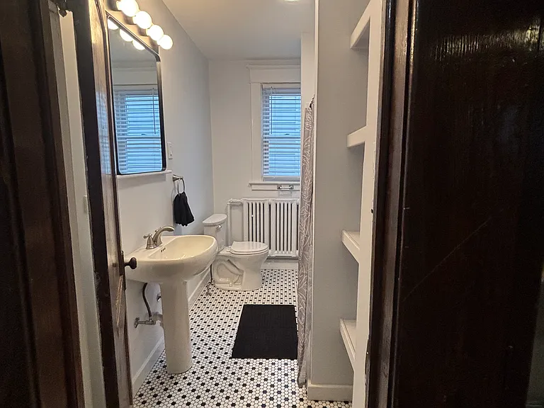 640 Morris St #2 — Photo 20