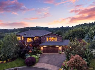 9317 NW Skyview Ct, Portland, OR 97231