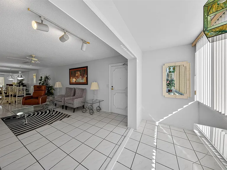6253 Bay Club Dr #1 — Photo 7