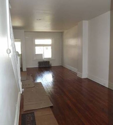 Dining/ Living Room