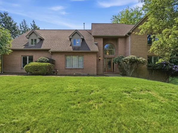 210 Reichold Rd, Wexford, PA 15090