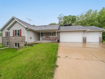 223 Willow Creek Rd, Rosendale, WI, 54974
