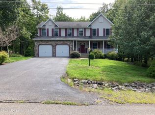 3 Walden Ct, Hazleton, PA 18202