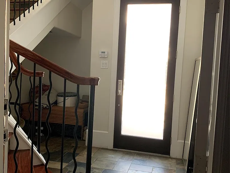715 Reinicke St — Photo 30