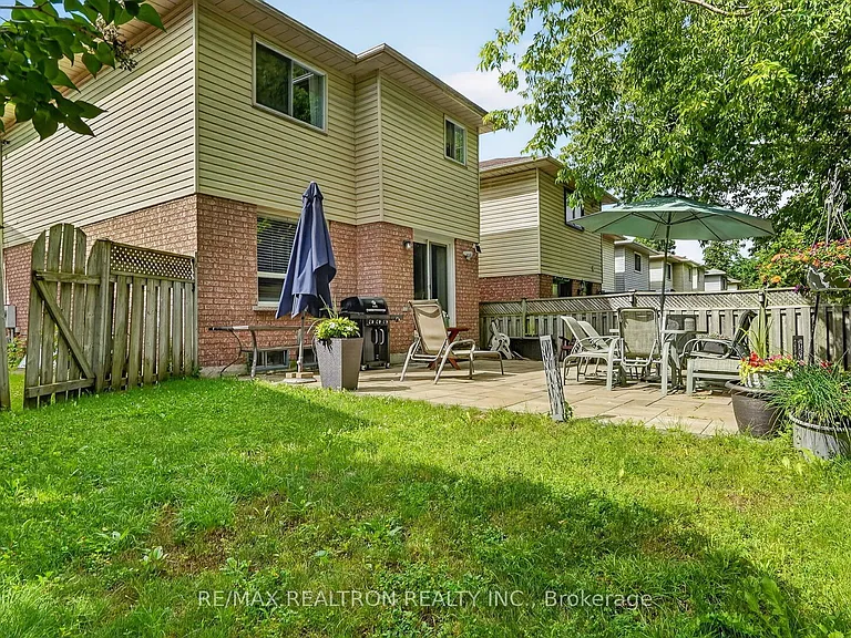 116 Andona Cres — Photo 35