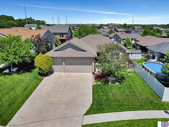 2nd image of 5720 Big Horn Dr