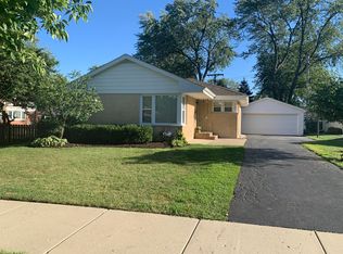 1709 W Miner St, Arlington Heights, IL 60005