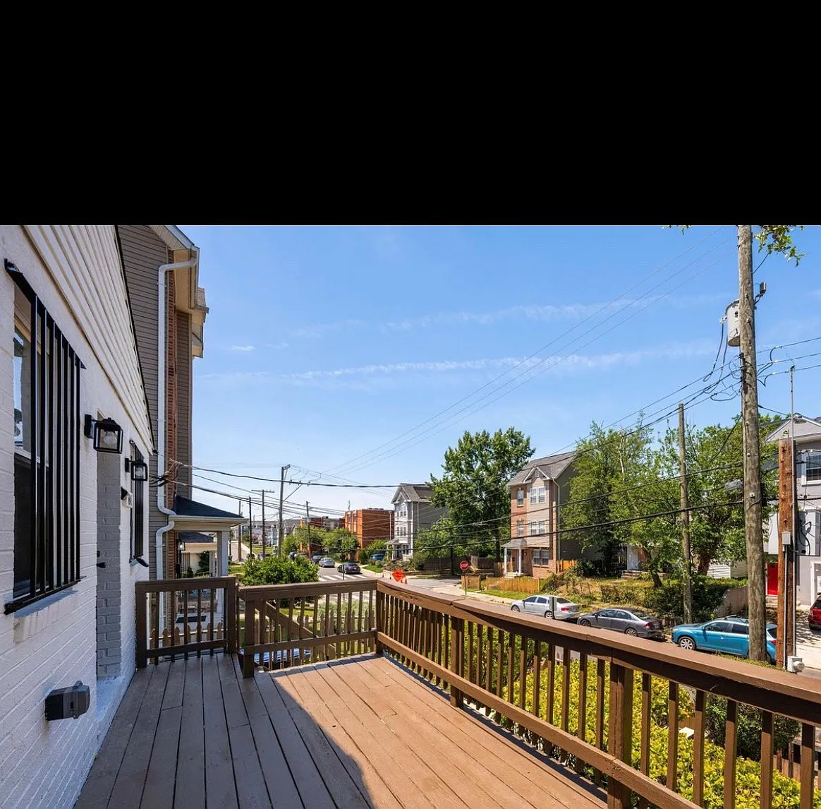 5 bed, 1570 sqft, $6,250 — Photo 1