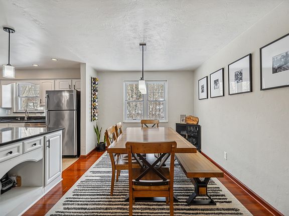 5th image of 207 Chapel Ridge Dr
